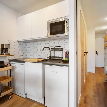 Apartman Apt, In And Out Access With Alpine Balcony - Roche Blanche *