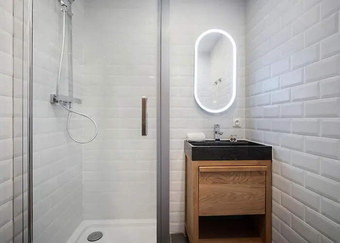 In And Out Access With Alpine Balcony